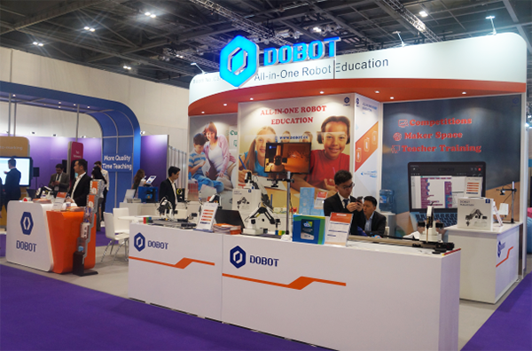 Dobot Booth in BETT 2018